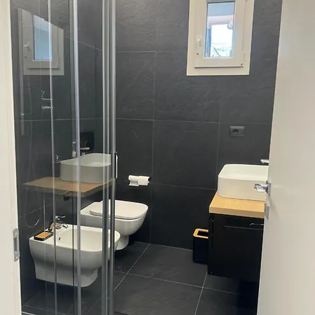 招待所 Waterfront 3*